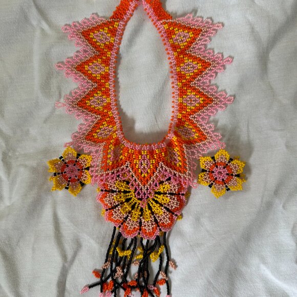 Mexican Handmade Seed bead Necklace Flower Unique Gift Display - Picture 3 of 3